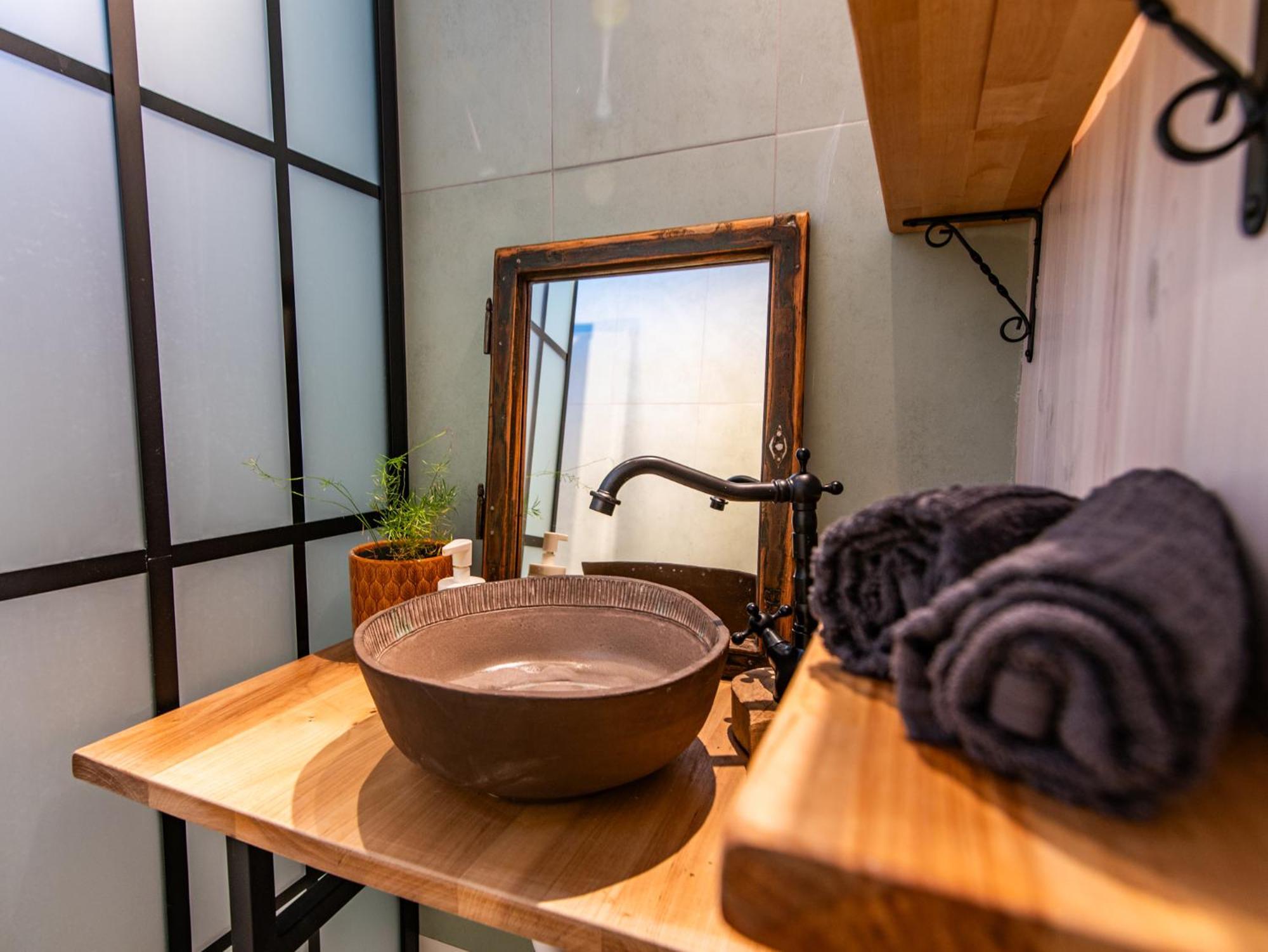 Minifaktura Loft Apartman & Reggelizo Es Etelbar Szokolya Exterior foto